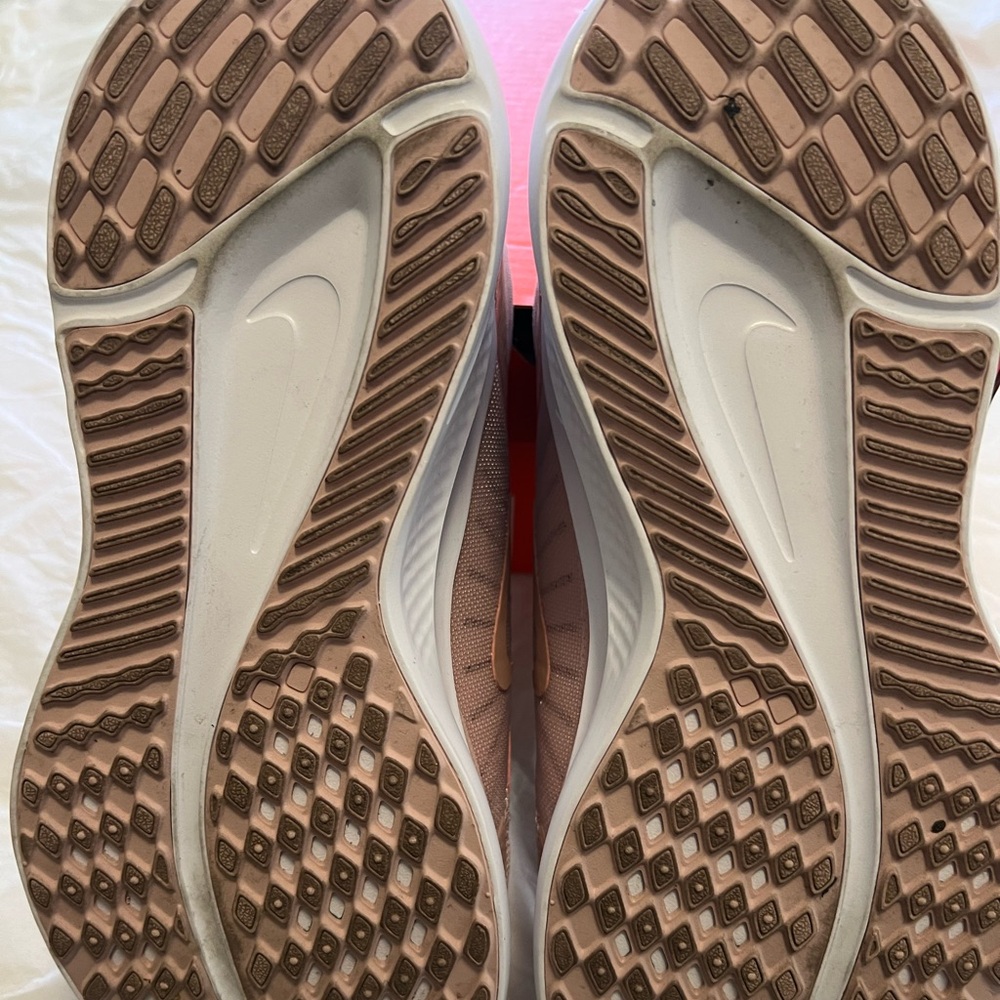 Nike Quest 5 - Picture 13 of 16